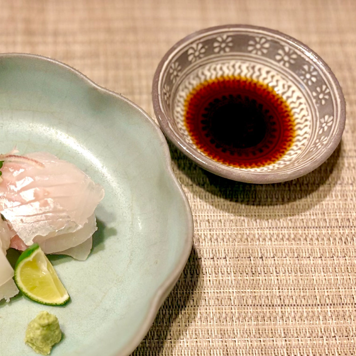【京の濃口醤油】京都壬生発の味露さしみ醤油  日の出食品 アジロソース220ml、1L、1.8L