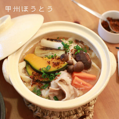富士吉田名物の日本一硬い「吉田のうどん」＆「ほうとう」＋辛み豊かな「すりだね【激辛味】」付き